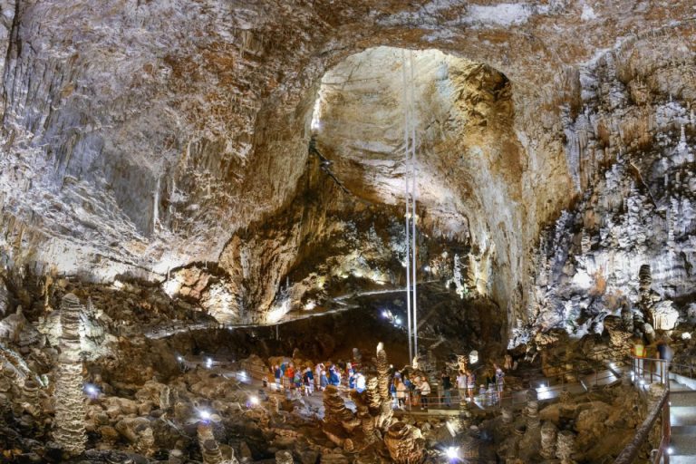 La Grotta Gigante: una caverna turistica da Guiness dei Records